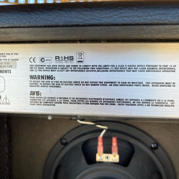 LINE 6 AMP, SPIDER CUSTOM DESIGN 15 watts, 8” speakers - Picture 6 of 12